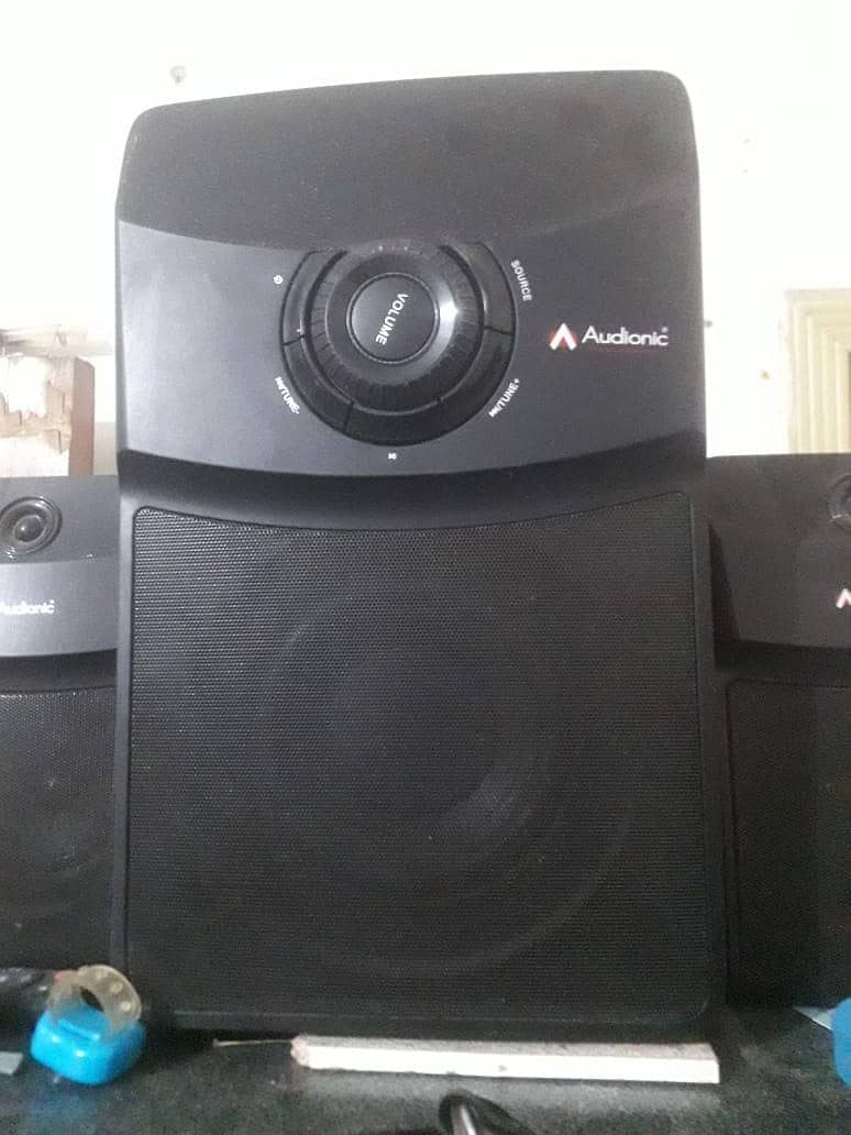 Audionic speakers 1