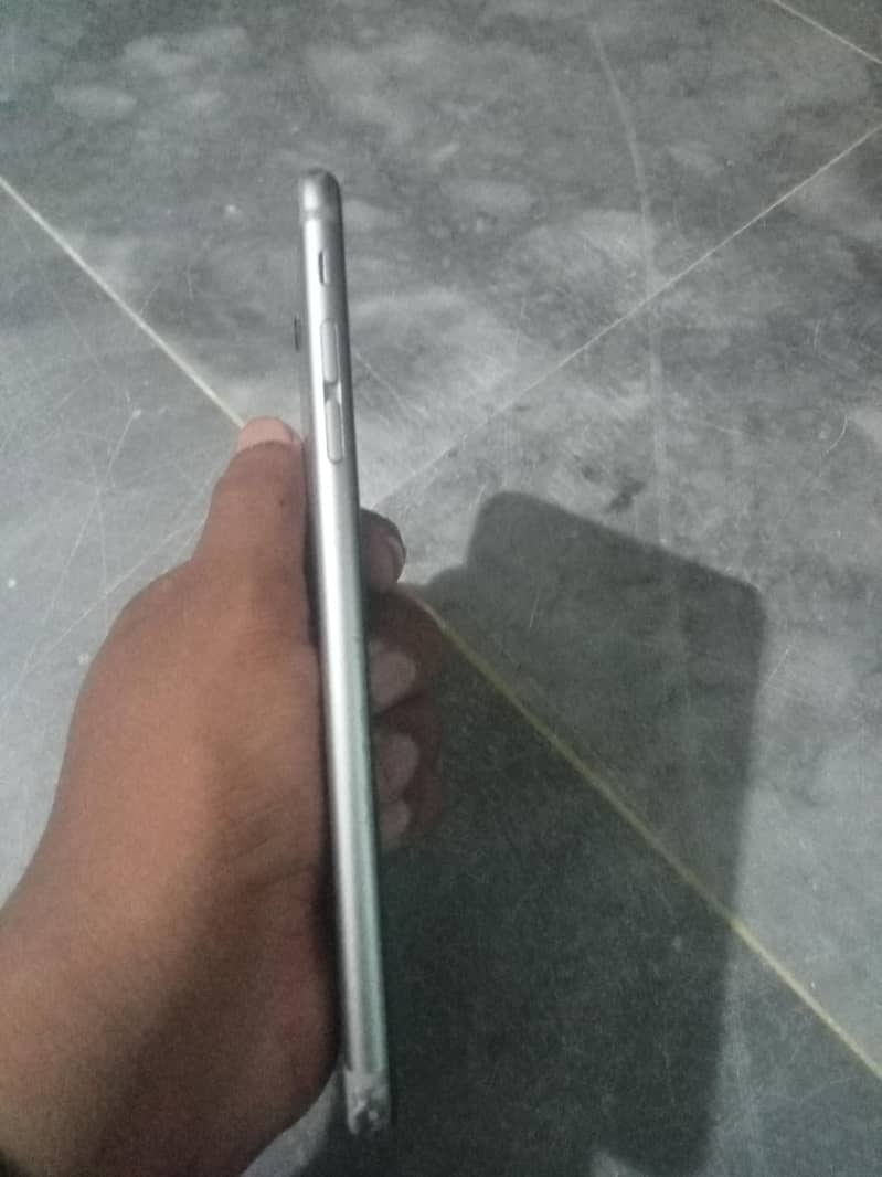 Apple iPhone 6S Plus 1