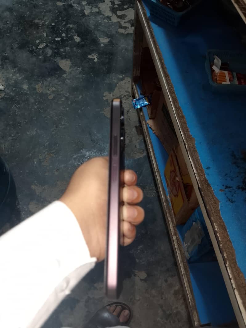 OPPO A6c 4