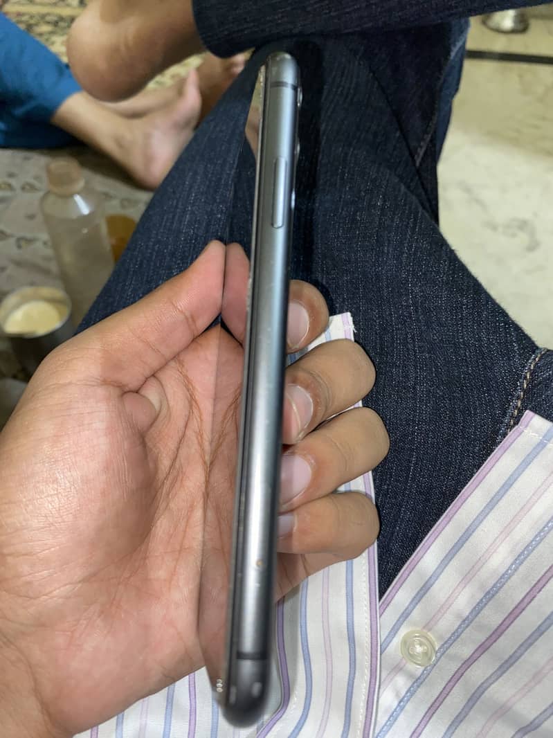 Apple iPhone 11 1
