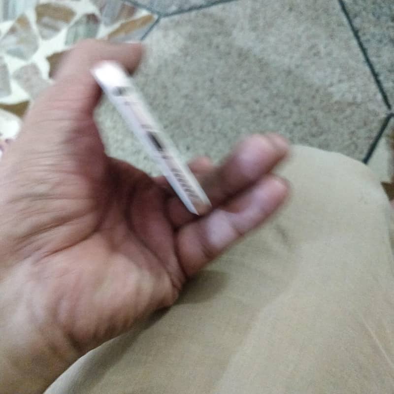 Apple iPhone 6S 7