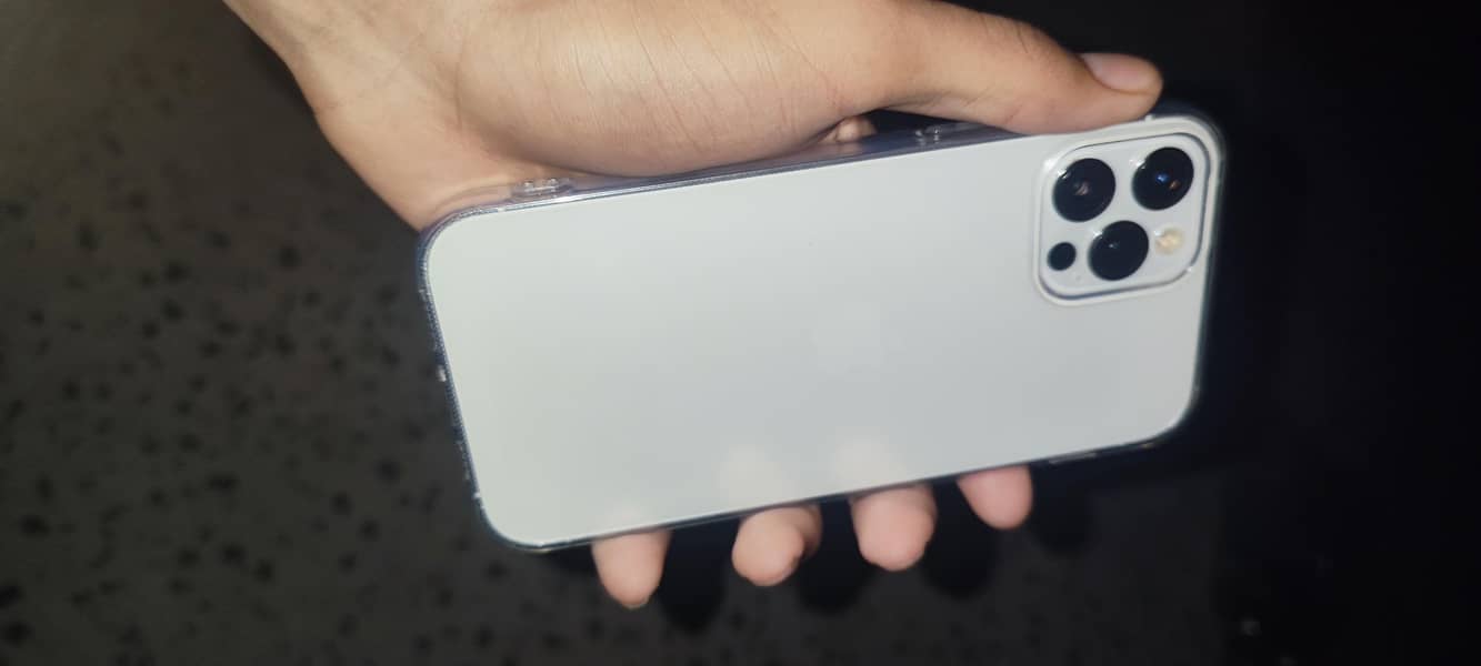 Apple iPhone 12 Pro 1