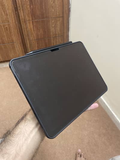 iPad Air M3 11” with pencil, keyboard