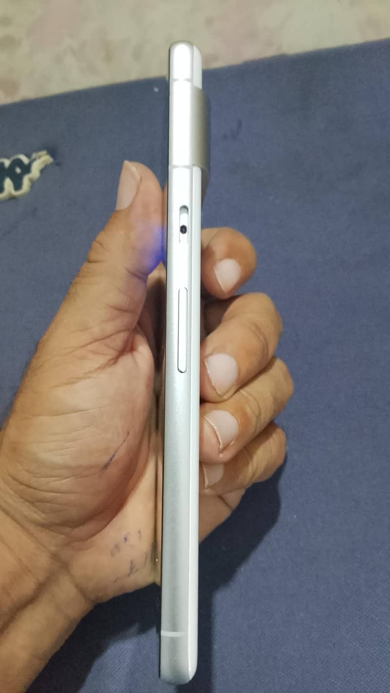 Google Pixel 7a 3