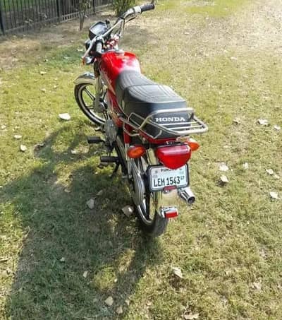 Honda 70 cc bike 0325=24=85=563
