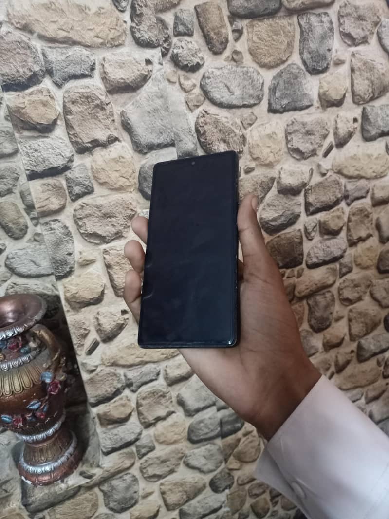 Google Pixel 6a 1