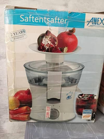 Big juicer machine