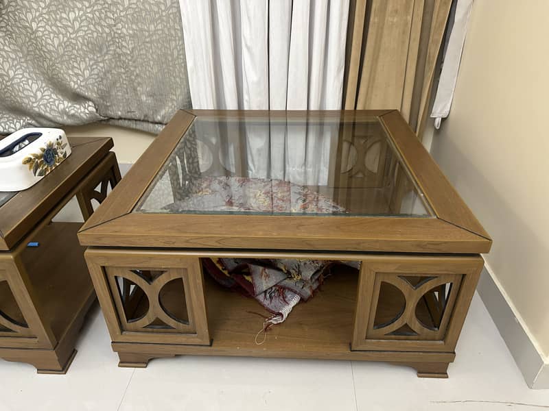 Tables 0