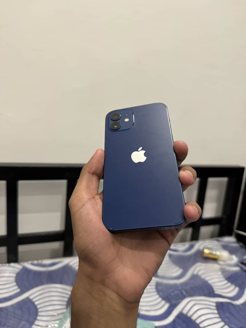 Apple iPhone 12 0