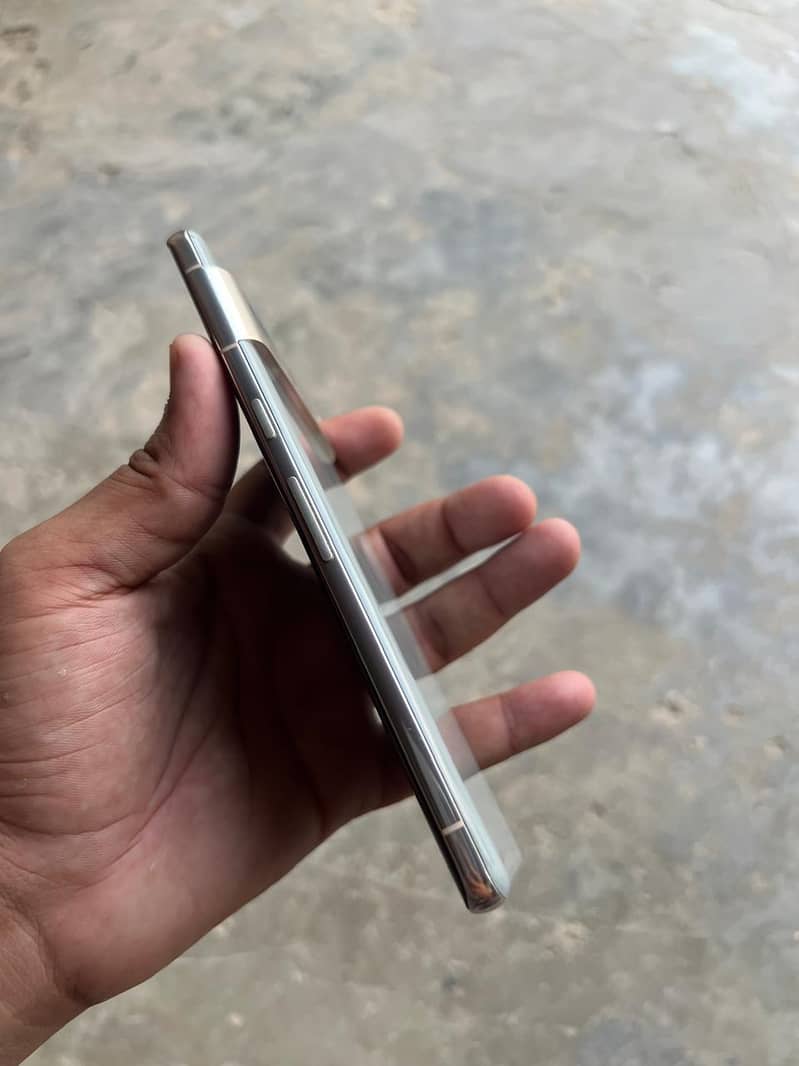 Google Pixel 7 Pro 4
