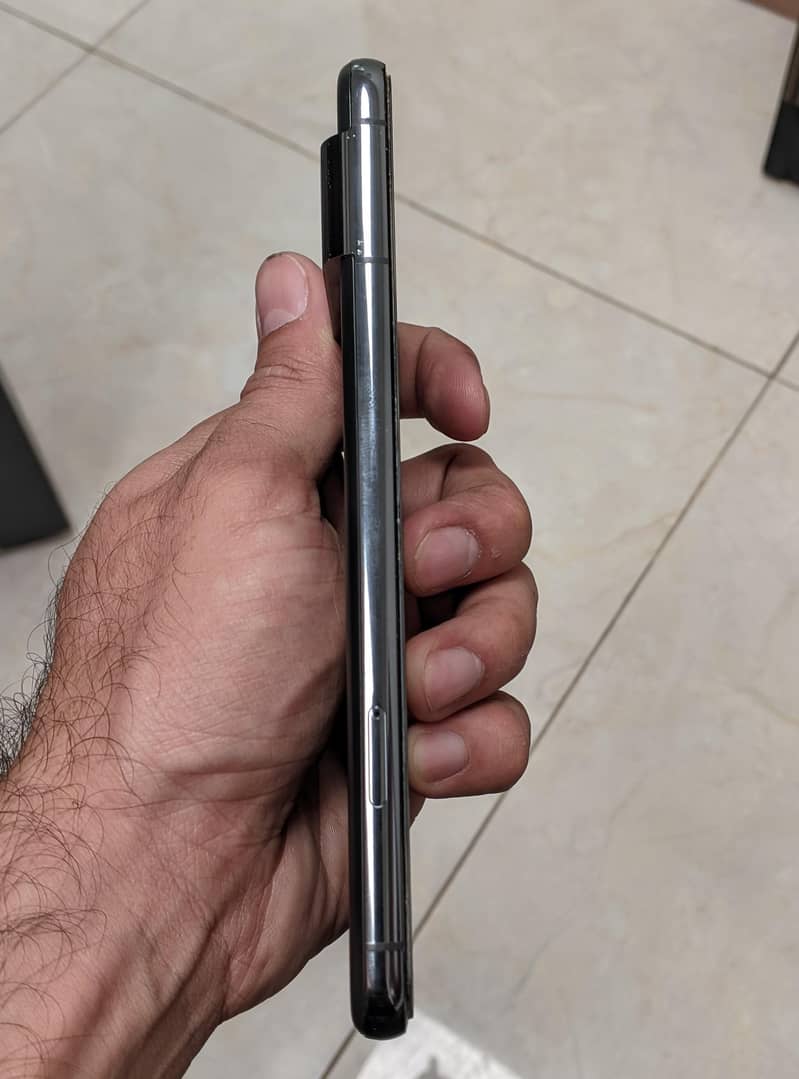 Google Pixel 8 Pro 4