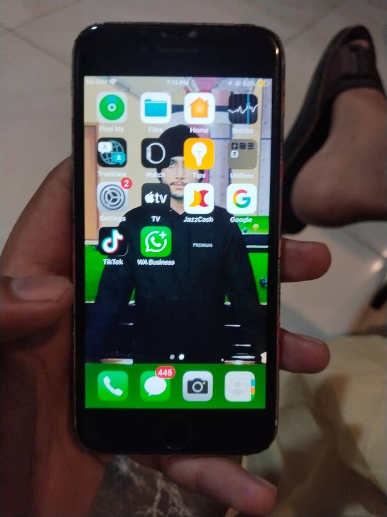 Apple iPhone 6S 1