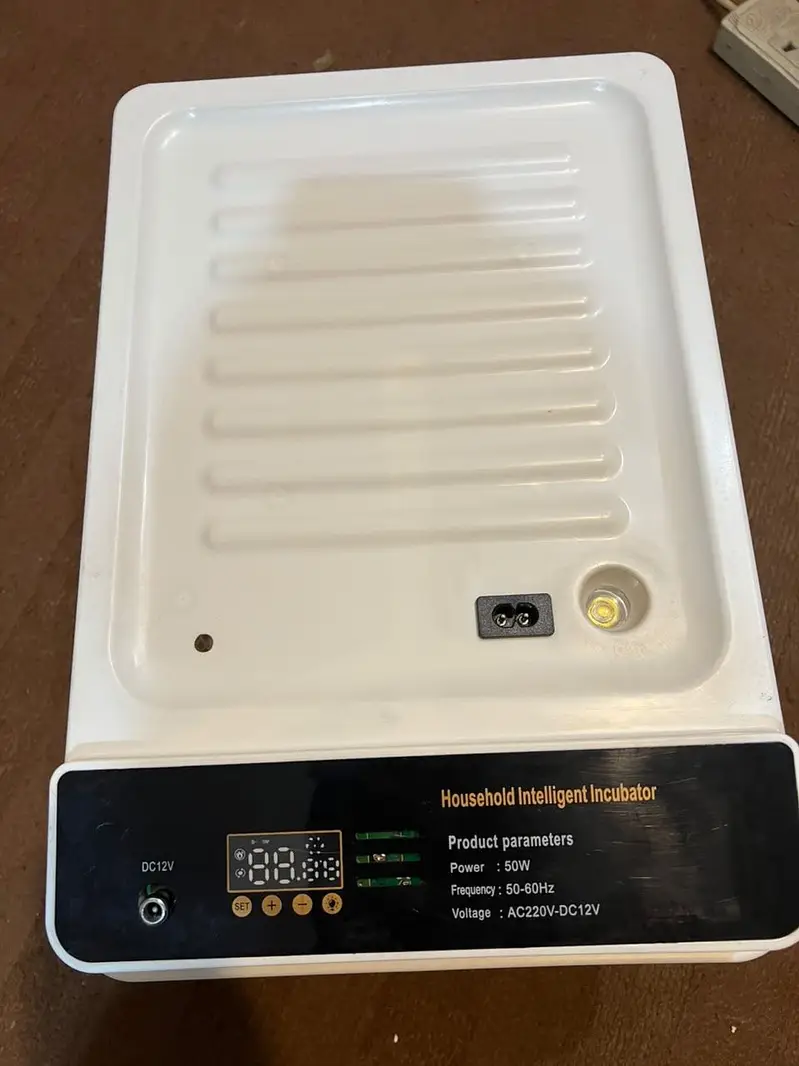 Egg Incubator 25-30 eggs capacity Imported Incubator 100% — photo 7