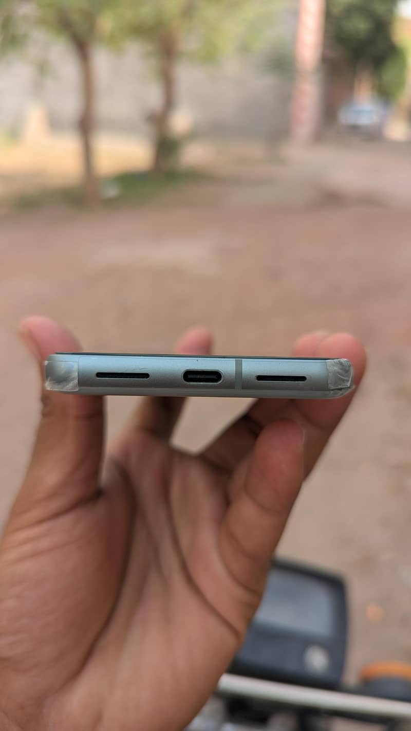 Google Pixel 8 3