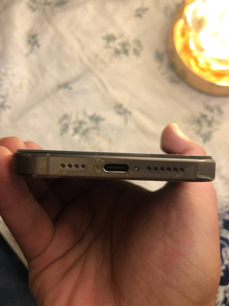 Iphone 15pro Max 2