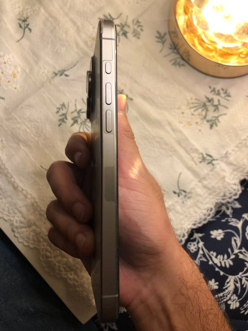 Iphone 15pro Max 3