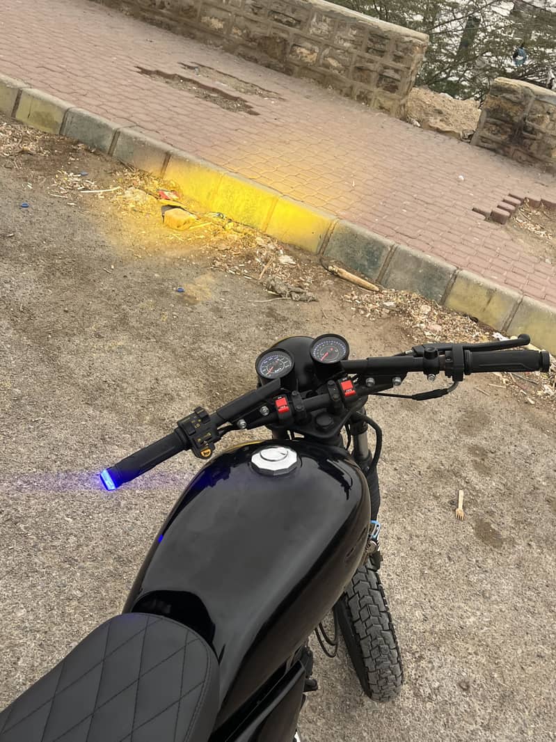CAFE RACER 3