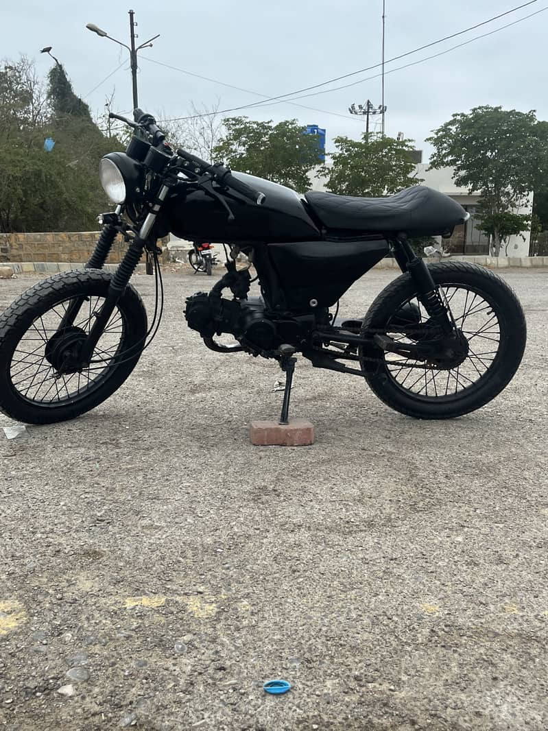 CAFE RACER 4