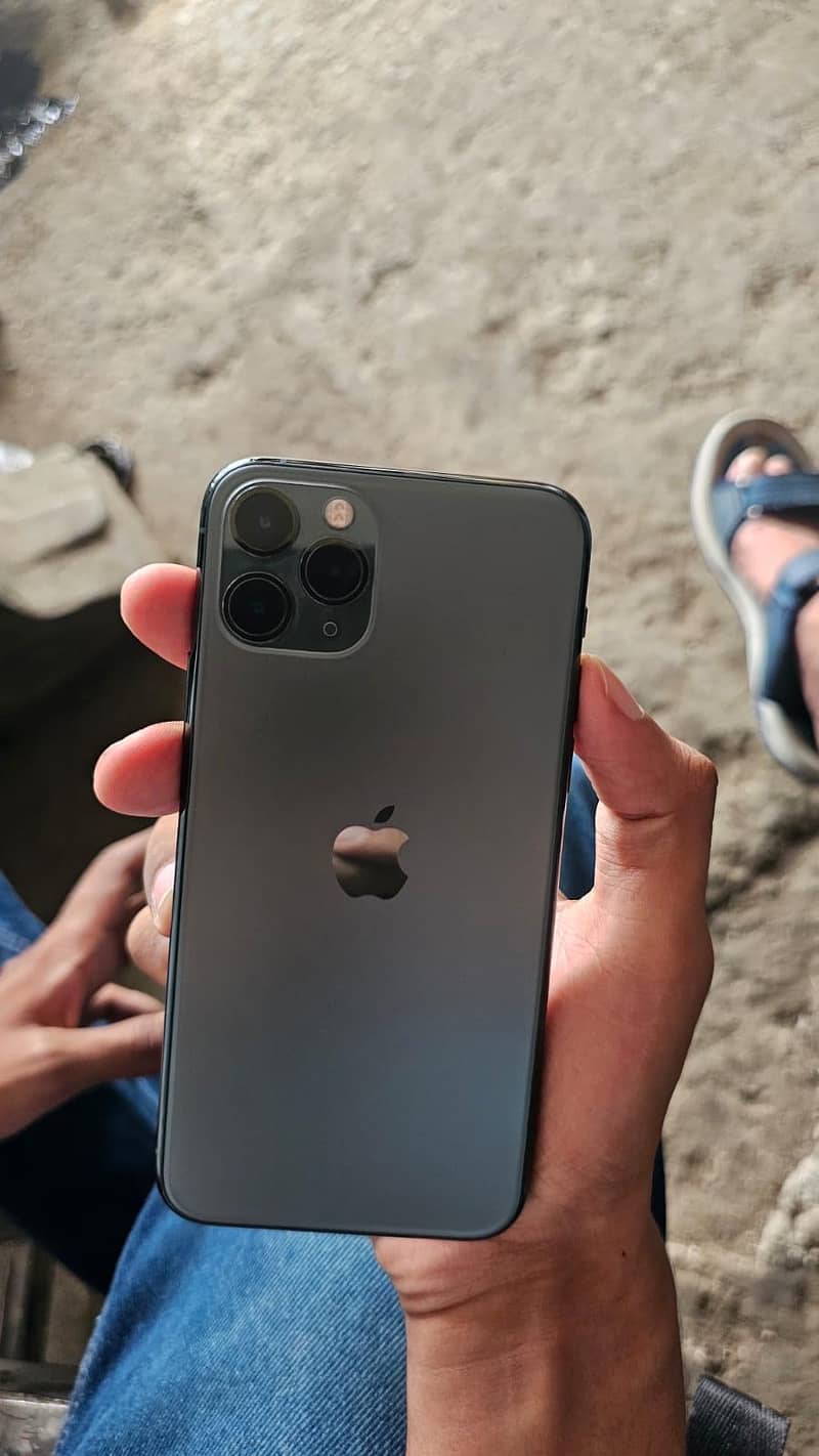 Apple iPhone 11 Pro 0
