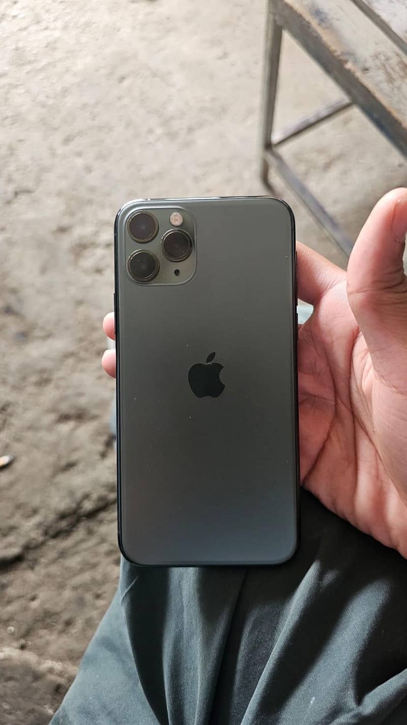 Apple iPhone 11 Pro 3