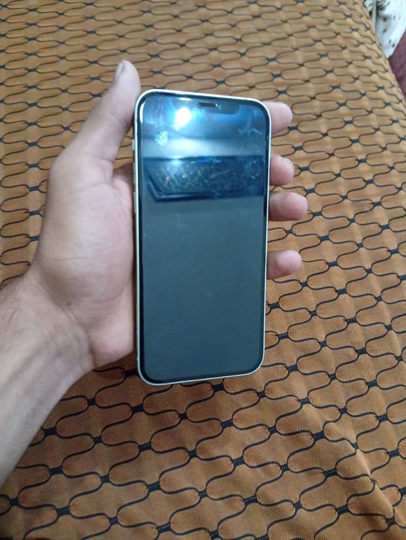 Apple iPhone 12 5
