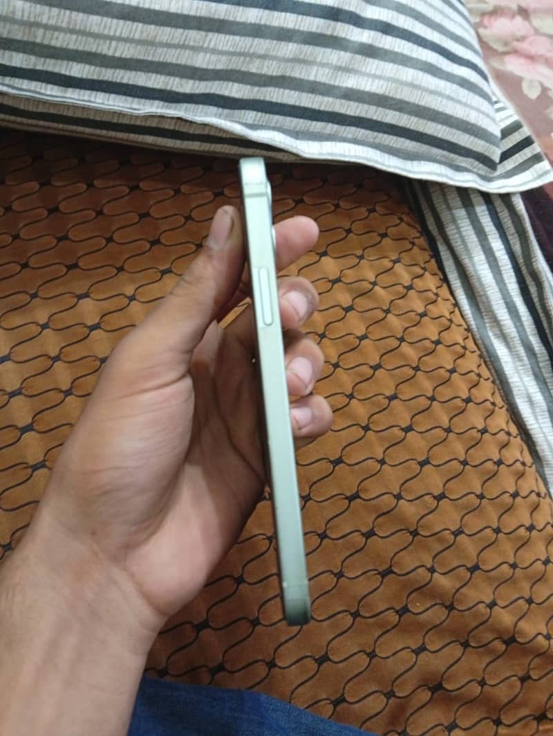 Apple iPhone 12 8
