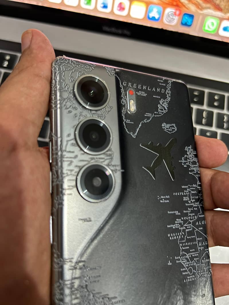 Tecno CAMON 40 0
