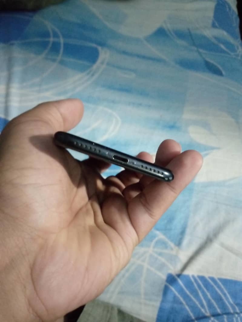 Apple iPhone 7 6