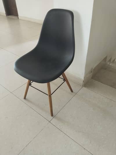 Single chair
