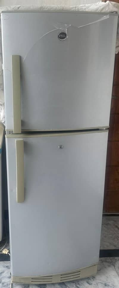 pel refrigerator, Genuine Comprsr gas, no leakage,in working condition