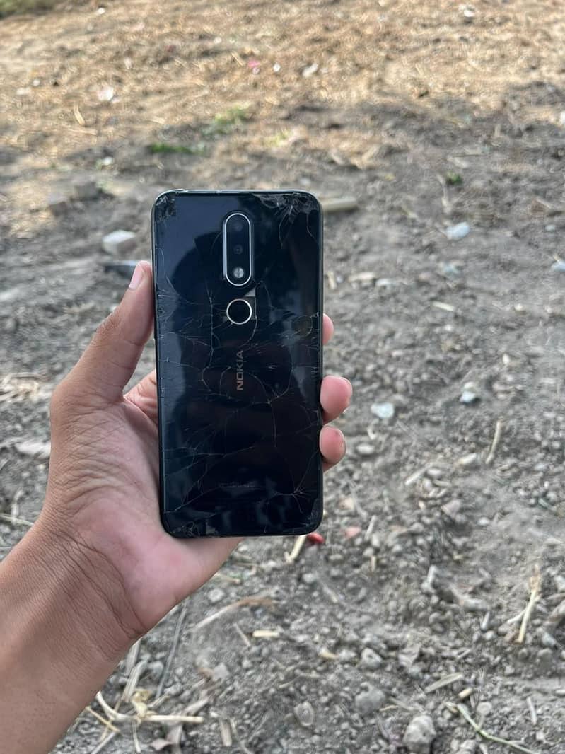 Nokia 6.1 plus 4