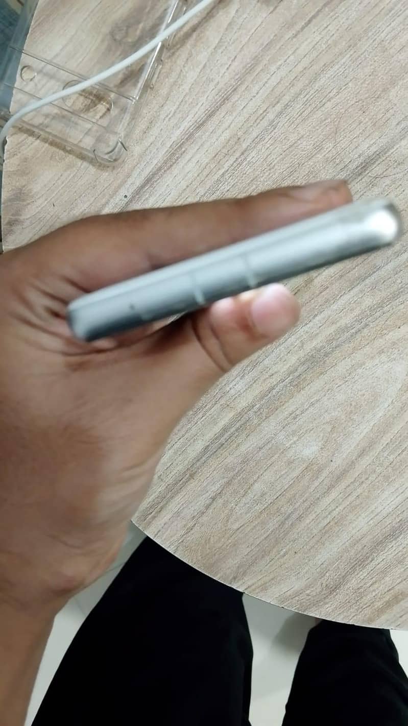 Google Pixel 7a 3