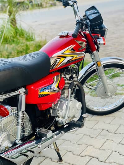 Honda CG 125 model 2025urgent sales