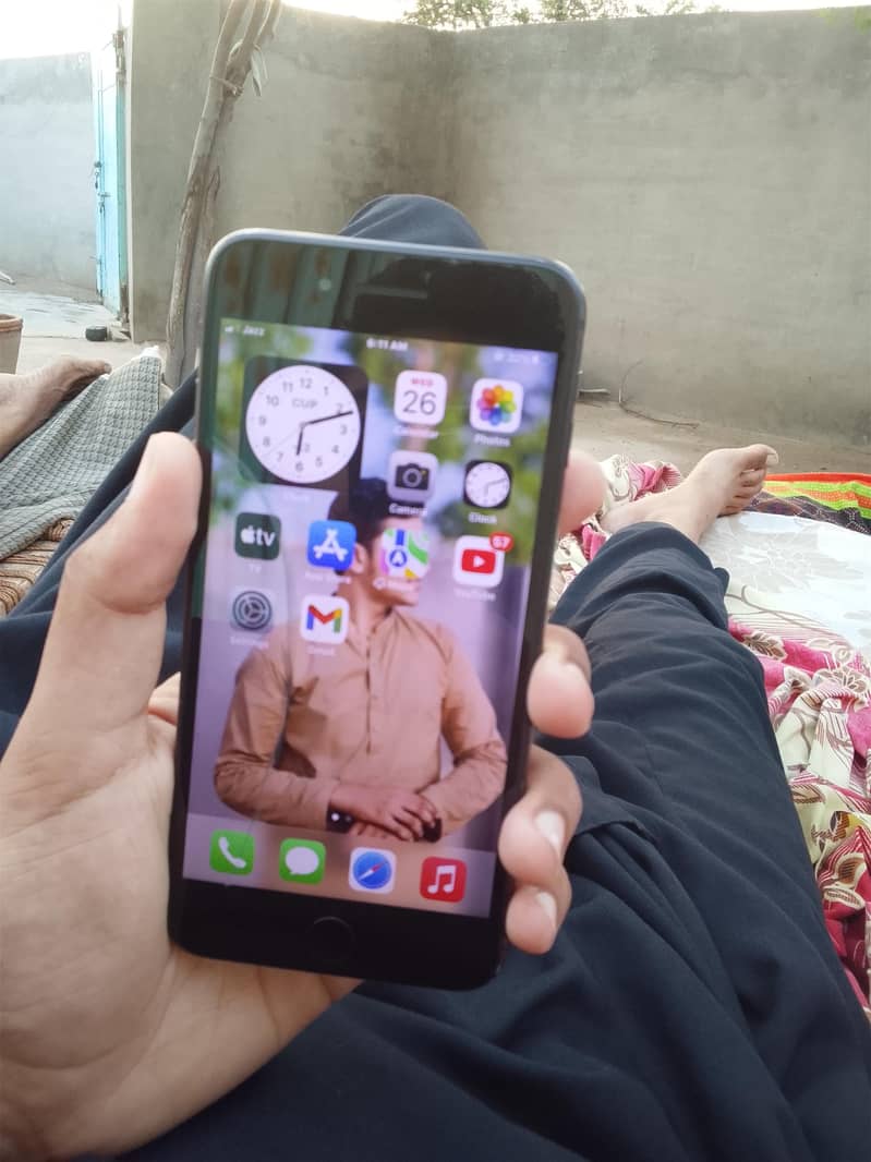 Apple iPhone 7 Plus 3
