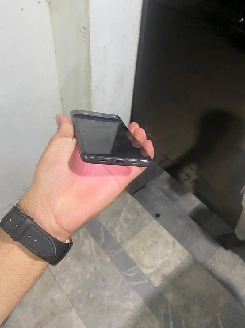 Google Pixel 8 3