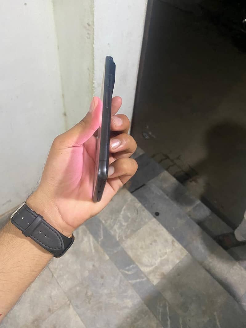 Google Pixel 8 5