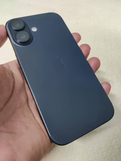 Apple iPhone 16