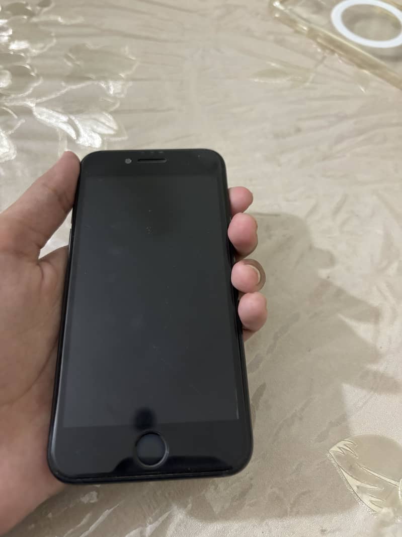Apple iPhone SE 2 2