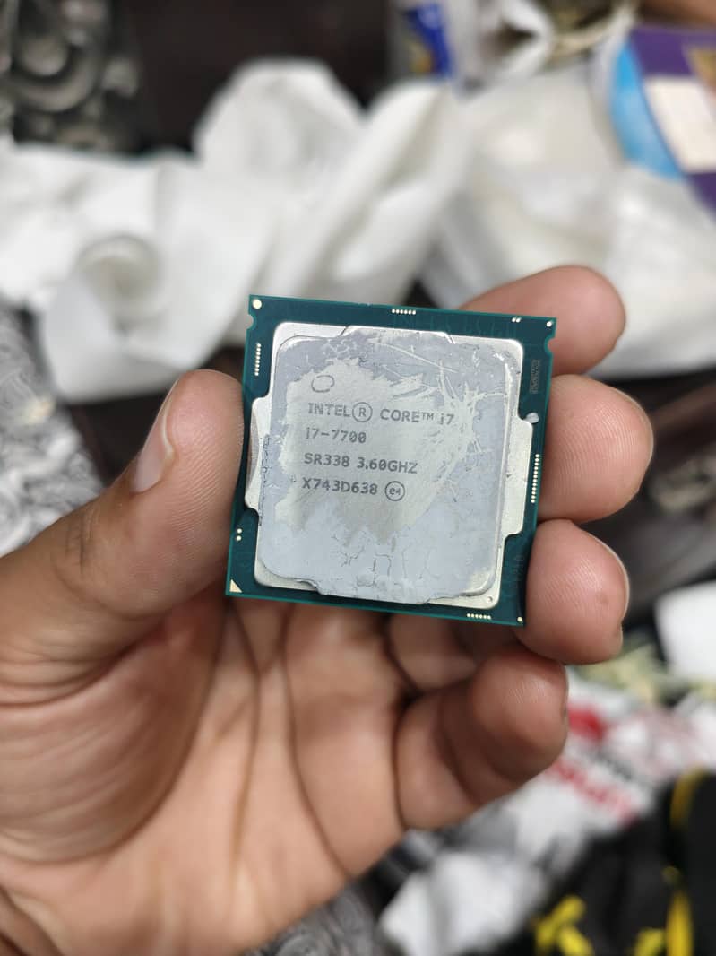 Intel Core i7-7700 | 7th Gen Processor 0