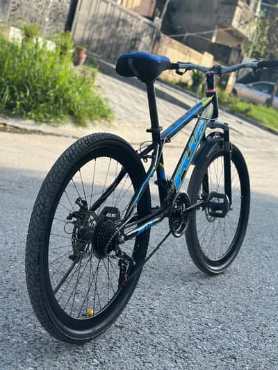 Barely used imported plus brand Mountain bicycle for sale 26 inches