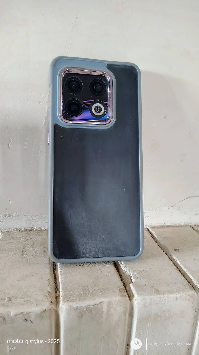 One Plus 10 Pro 1