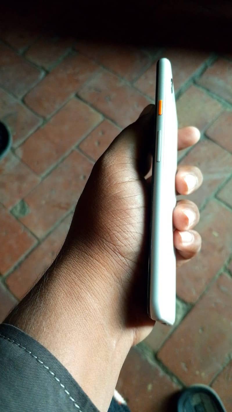 Google Pixel 3 4