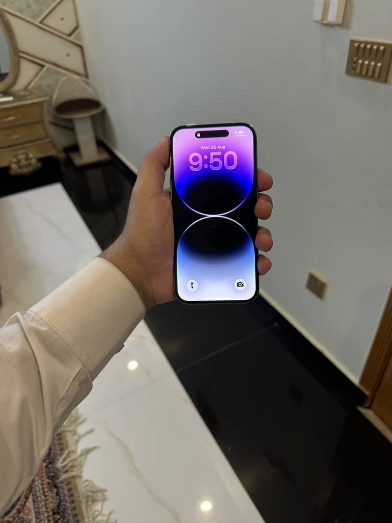 Apple iPhone 14 Pro 1