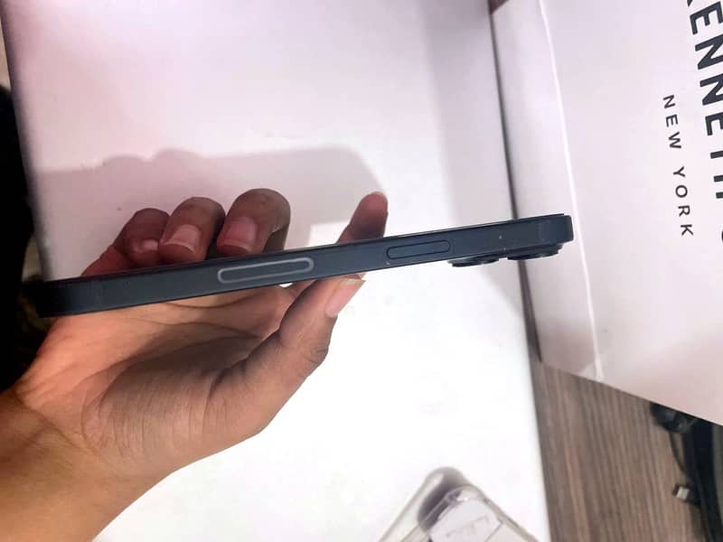 Apple iPhone 14 2