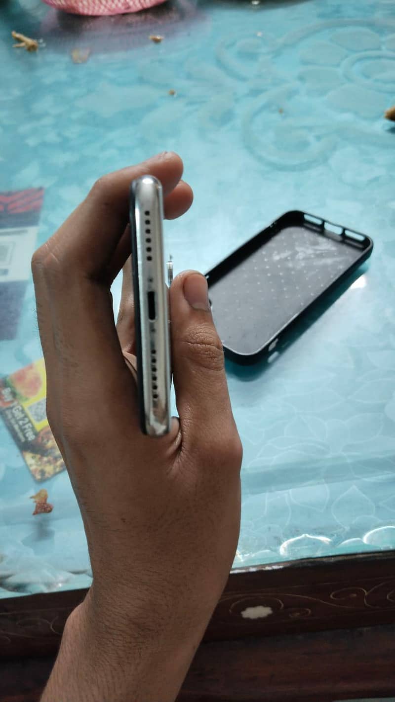 Apple iPhone X 1