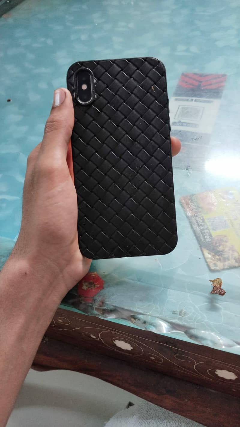 Apple iPhone X 5