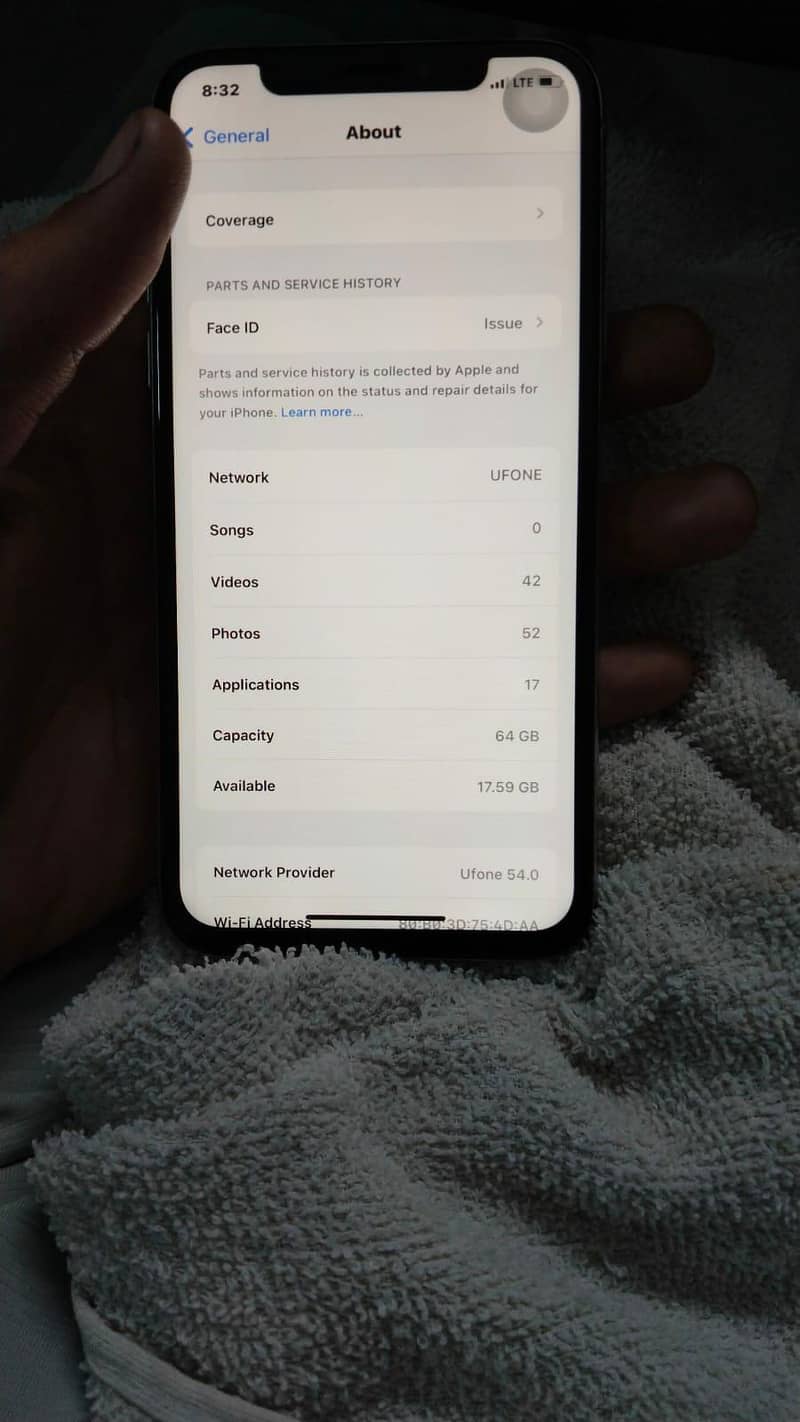 Apple iPhone X 17