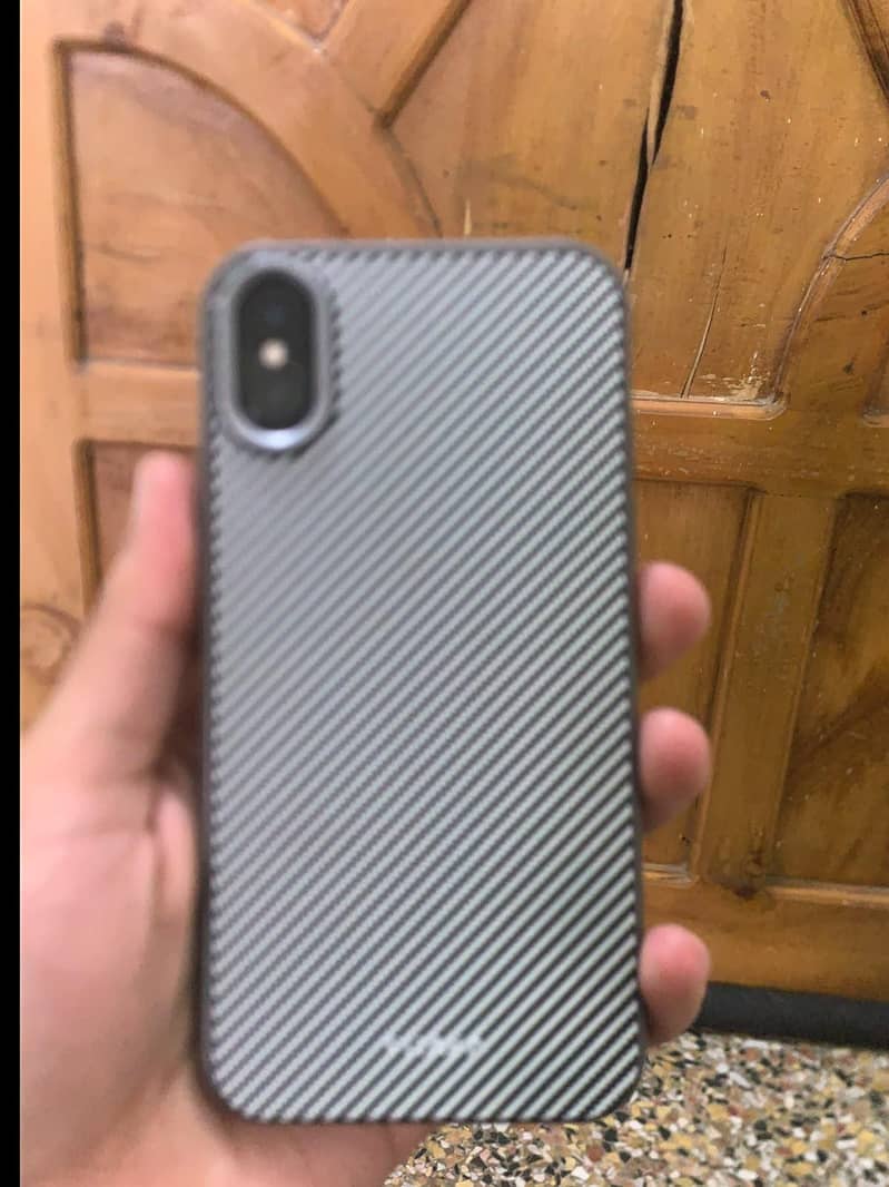Apple iPhone X 5