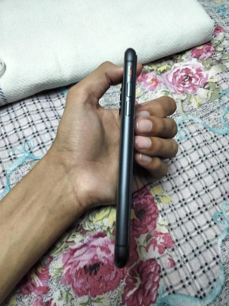 iPhone 11 JV 5
