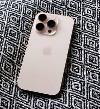 Apple iPhone 16 Pro Max JV